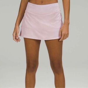 Lululemon Pace Rival MR Skirt Size 4 - Never been worn. Tags still on.